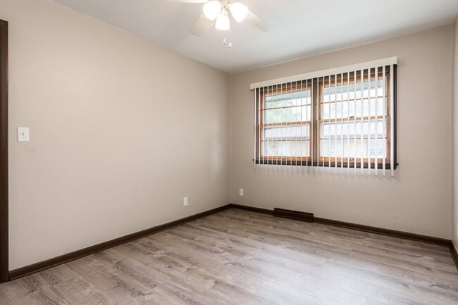 Building Photo - 3220/3222 Darwood Drive