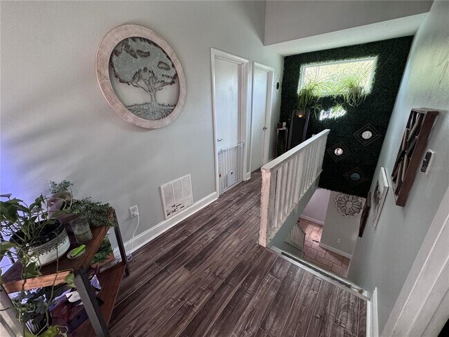 Building Photo - 4517 Groveland Ave