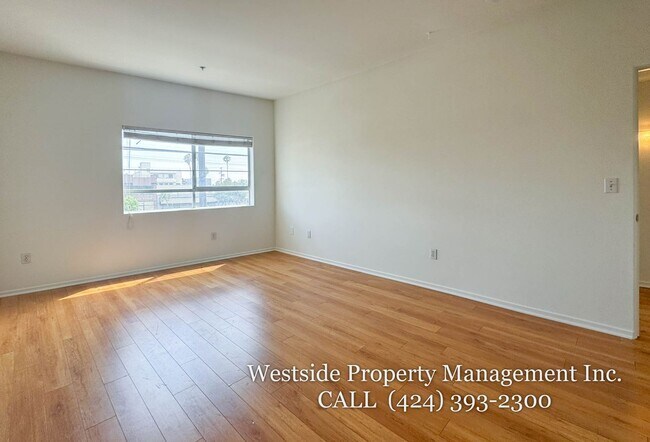 Building Photo - 127-133 S. Flores St.-2F