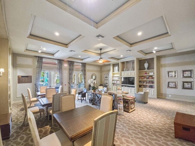 Building Photo - 5058 Glenville Dr