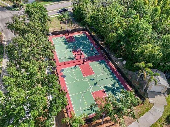 Building Photo - 827 Winterside Dr