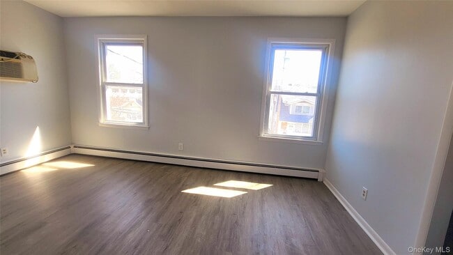 Building Photo - 531 W Haight Ave