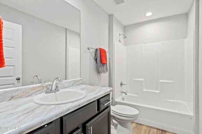 Building Photo - 2742 Largo Ave