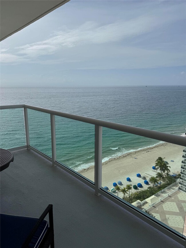 Building Photo - 3550 Galt Ocean Dr