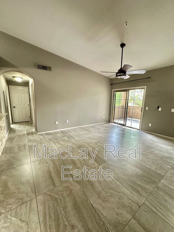 Building Photo - 10136 E Southern Ave