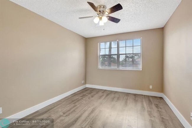 Building Photo - 7186 Ontario Shores Pl