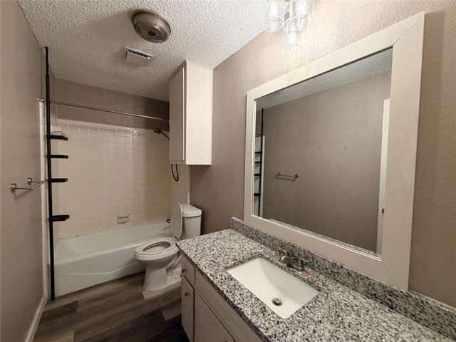 Building Photo - 1110 Lynn St