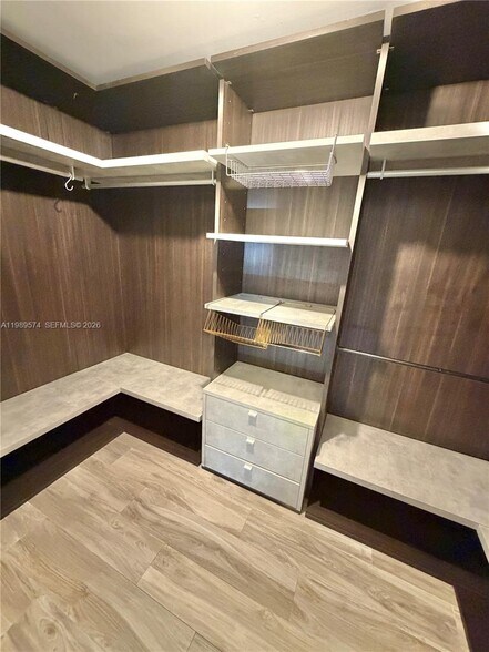 Building Photo - 801 S Miami Ave