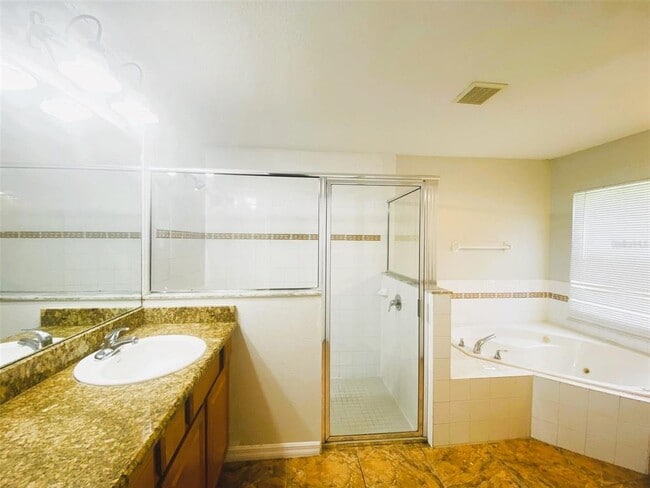 Building Photo - 423 Disston Ave