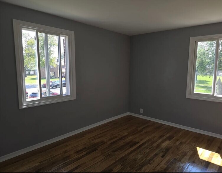 2 bedroom - 43 Indianwood Blvd