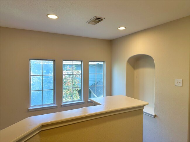 Building Photo - 59 N Flickering Sun Cir