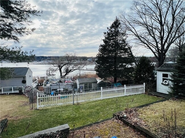 Building Photo - 93 Grand View Dr