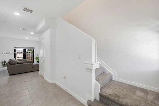 Building Photo - 13353 SW 250th Terrace