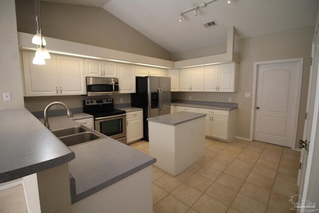 Building Photo - 1415 Cacao Ln