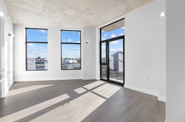 Building Photo - 101 Macombs Place