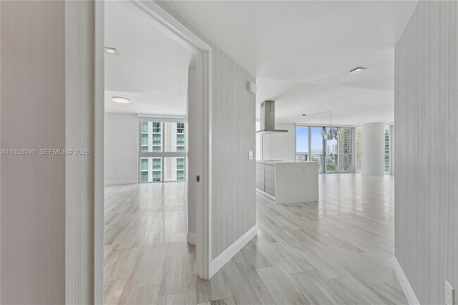 Building Photo - 300 Sunny Isles Blvd