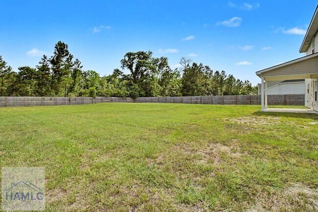 Building Photo - 18 Sunflower Cir NE
