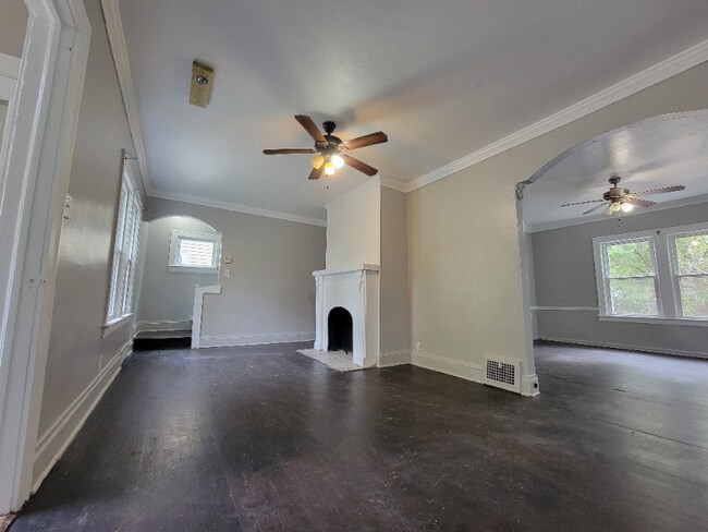 Building Photo - 5219 Vandalia Ave