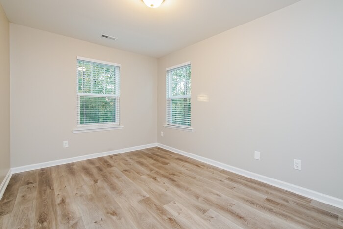 Building Photo - 201 Coalinga Lane