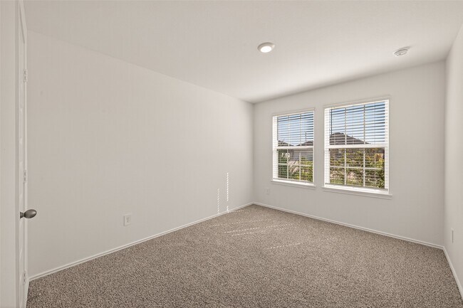 Building Photo - 4326 Blossom Vly Ln
