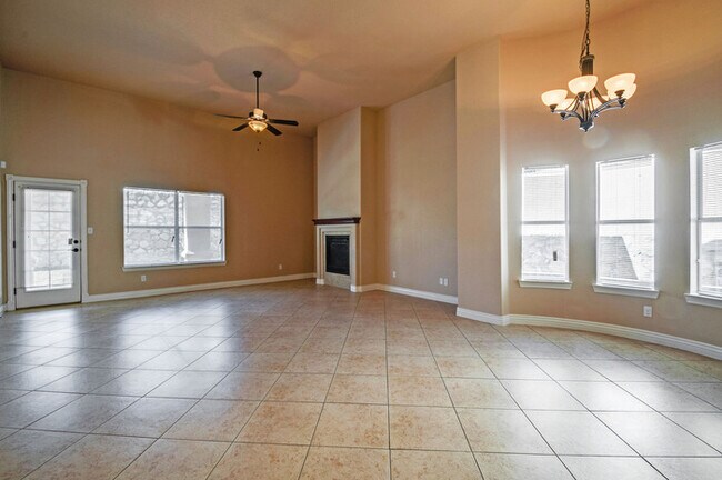 Building Photo - Northeast Home w/ Refrigerated Air