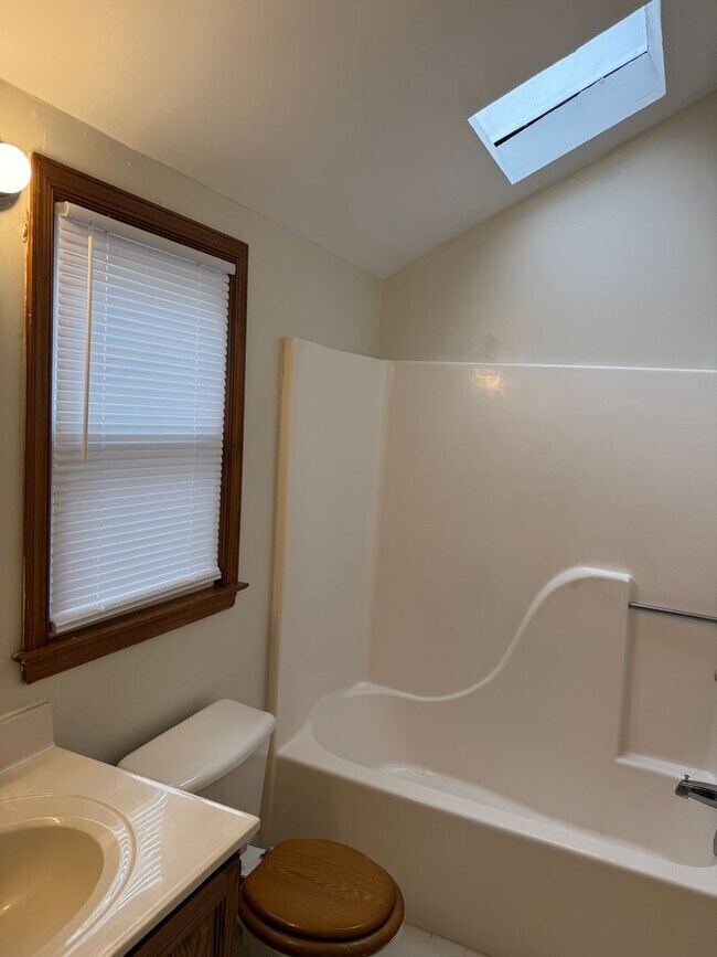 Building Photo - 3069 Barberry Ln