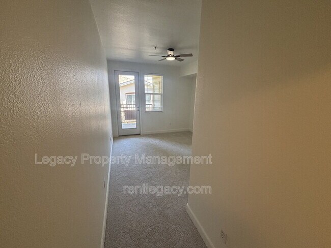 Building Photo - 1501 Secret Ravine Pkwy