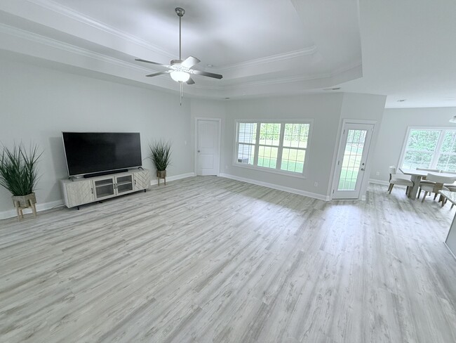 Building Photo - 410 Amethyst Ct