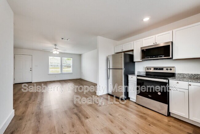 Building Photo - 140 Private Rd 4218