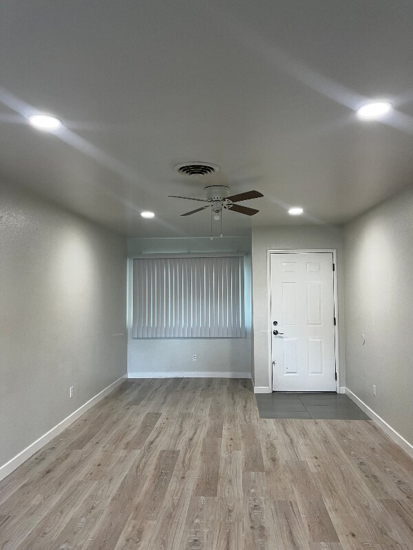 Building Photo - 1380 Vernon Ave