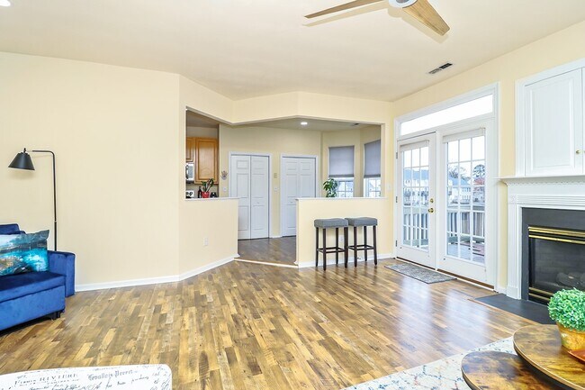 Building Photo - 5304 Summer Crescent