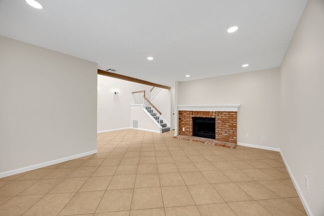 Building Photo - 15746 Tetley St