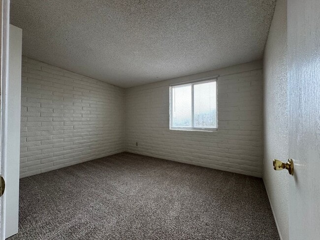 Building Photo - 3BR/2BA , 1406 sq.ft. rental in Sierra Vista, AZ