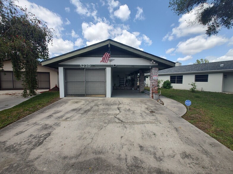 Building Photo - 5230 S View Pt