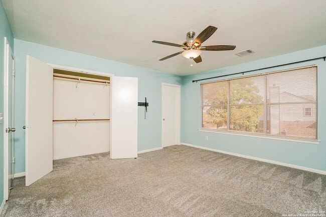 Building Photo - 5806 Elk Lake Dr