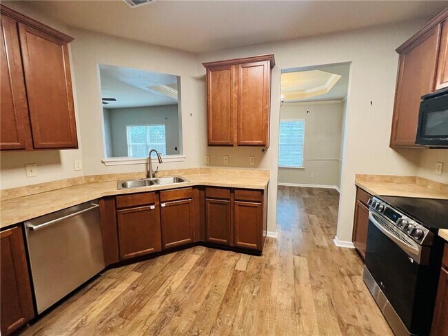 Building Photo - 302 Alcovy Way