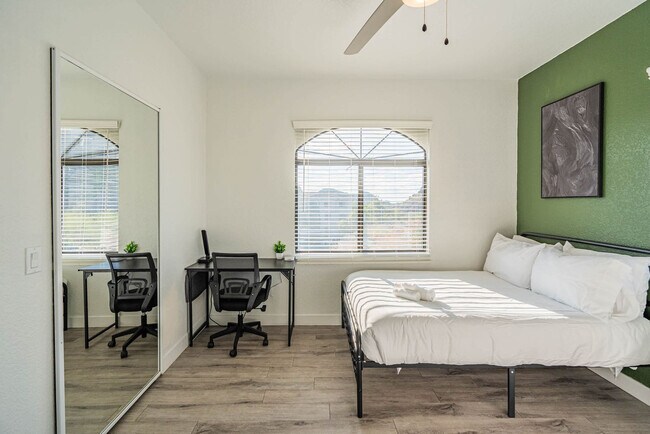 Building Photo - 2150 S 55th St