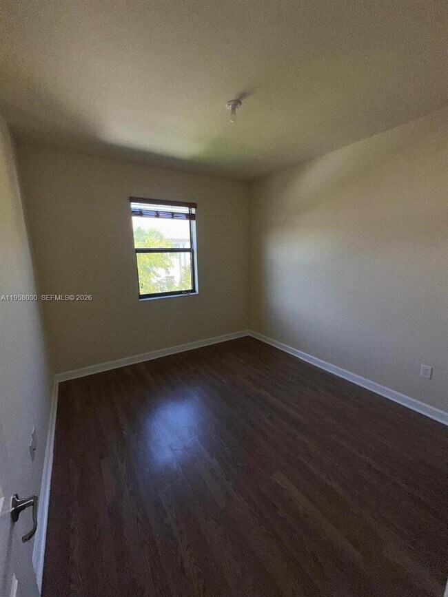 Building Photo - 3393 W 90th St