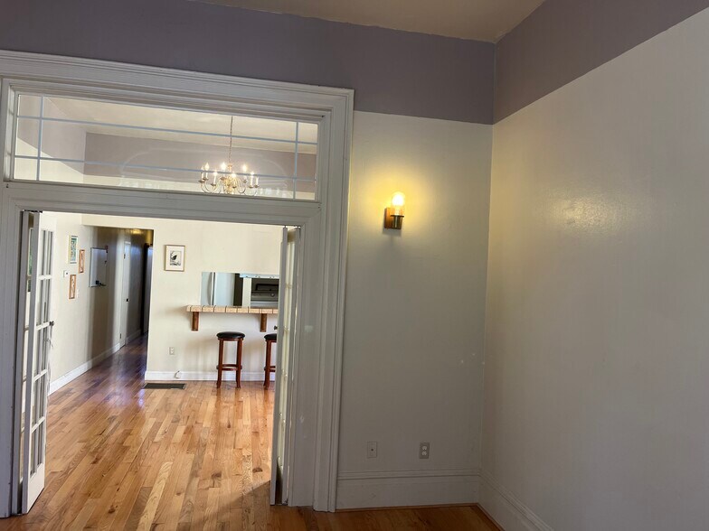 2nd living room - 1077 12th St