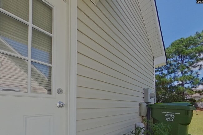 Building Photo - 1401 May Oak Cir