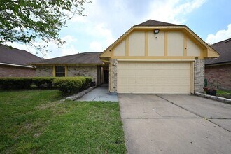 Building Photo - 14431 Royal Hill Dr