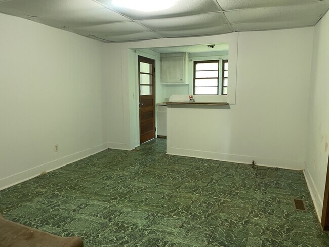 Building Photo - 205 Louisiana St