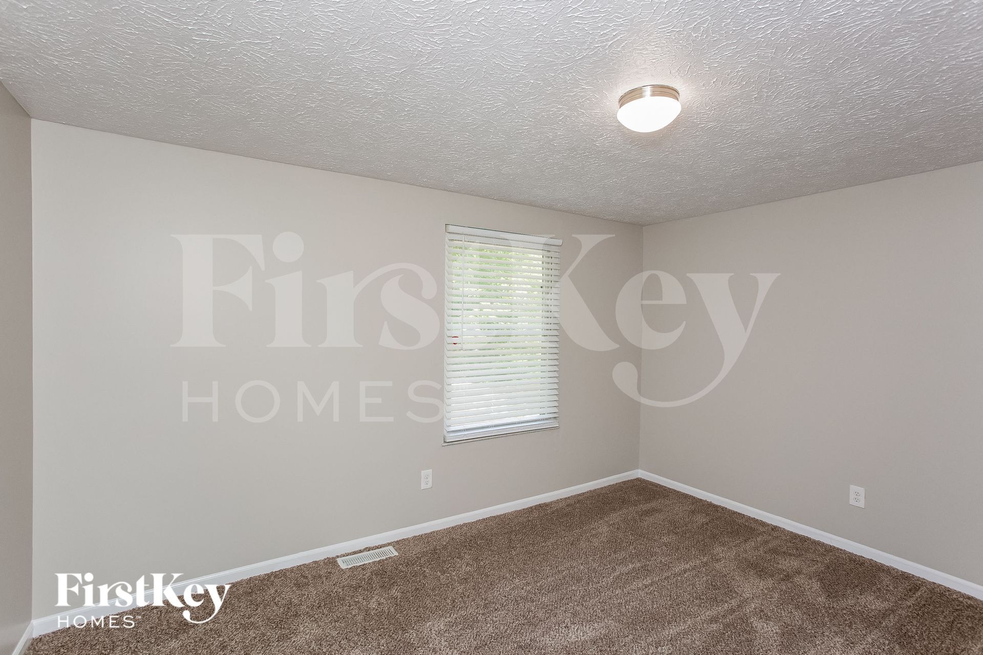 Building Photo - 8053 Harvest Ln