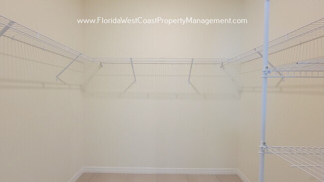 Building Photo - LARGE 3 BEDROOM- 2 BATH LAKEWOOD RANCH HOME FOR RENT! DIRECT LAKE VIEWS! ANNUAL LEASE!