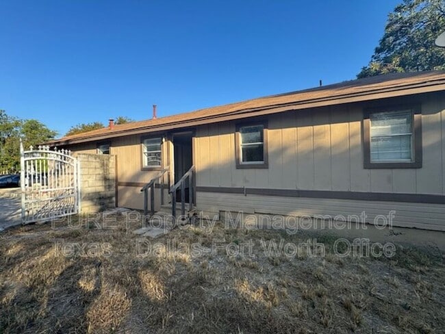 Building Photo - 3709 6th Ave