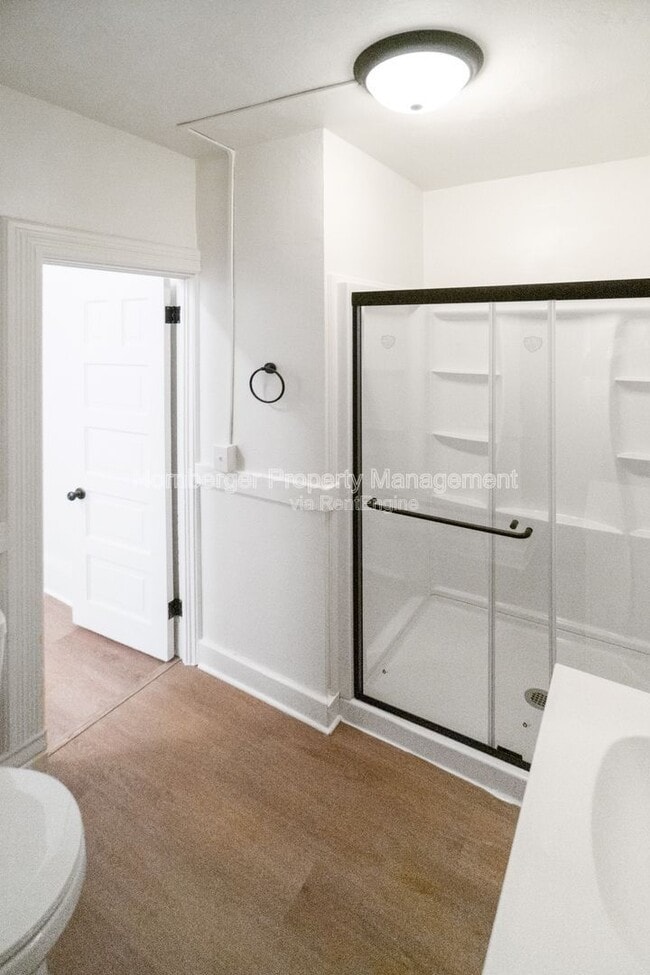 Building Photo - 1911 W 2nd Ave