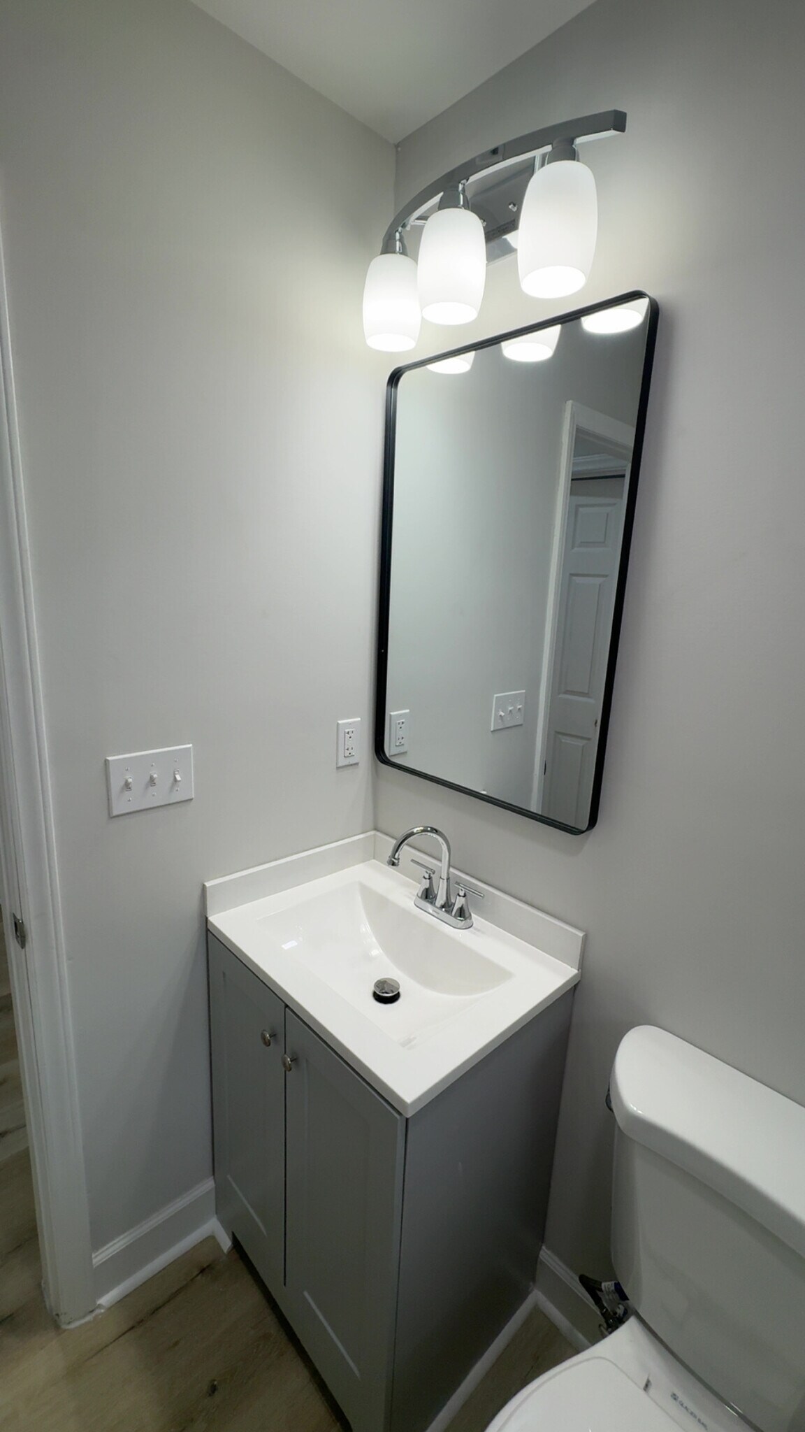 Building Photo - 519 Walnut St