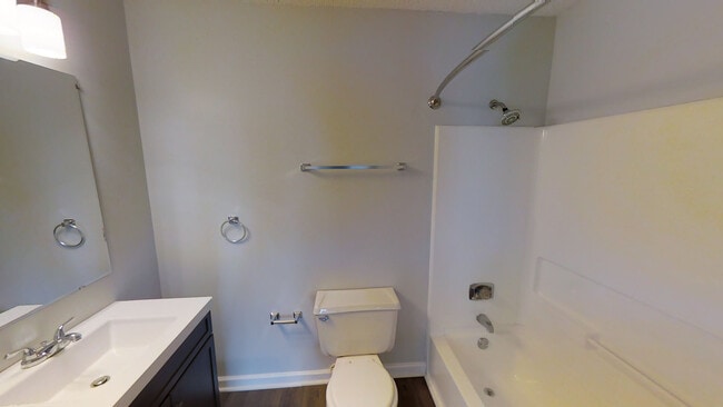 Bathroom - Lakestone