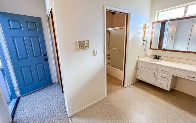 Building Photo - 1618 Square Foot Tri-Level Home in Cayucos with Ocean Views