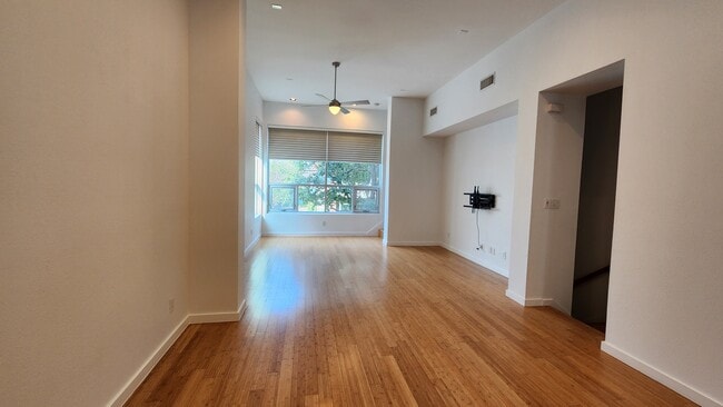 Building Photo - 744 Cannen John Ln